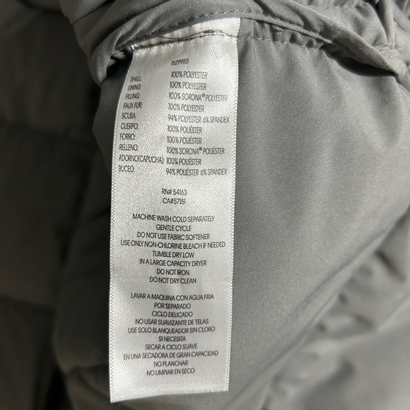 Women’s DKNY Gray Hooded Puffer Coat Thumbhole Cuffs Size XL Ski Winter Cozy - Picture 10 of 16